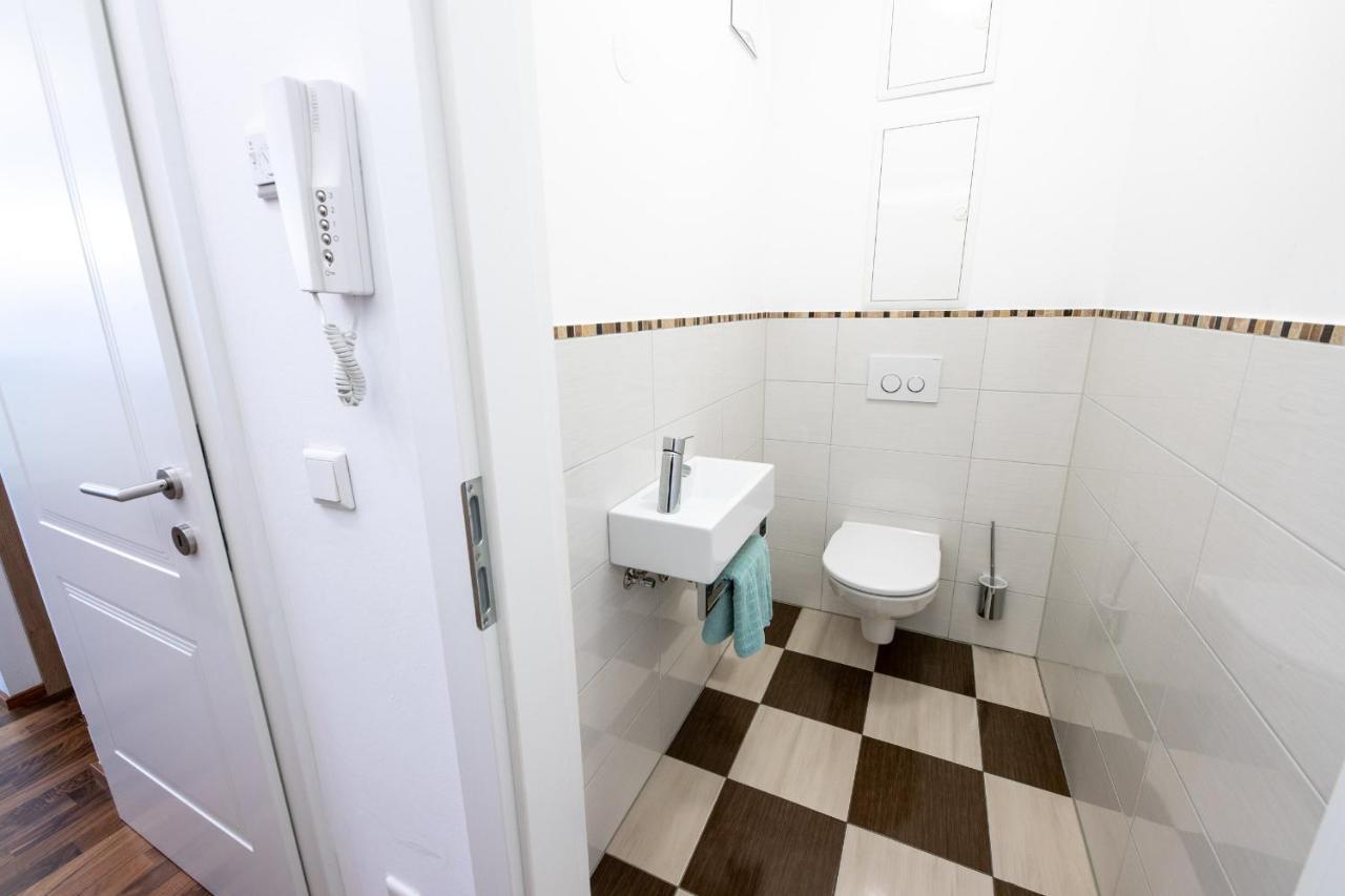 Aparthotel Eichenhof - Appartement Panorama Цел ам Зее Екстериор снимка